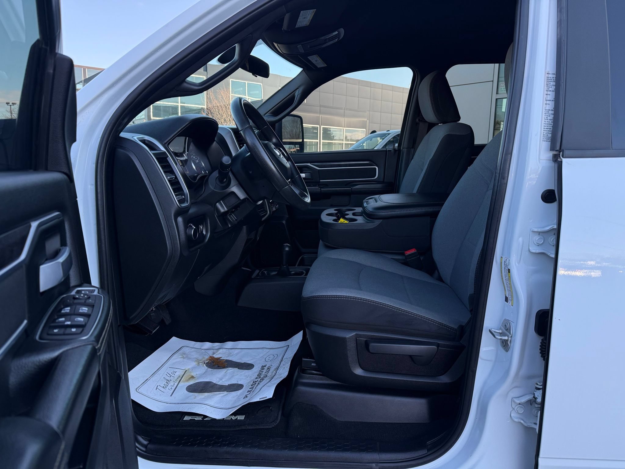 Used 2024 RAM 3500 SLT w/ Quick Order Package 2YG SLT AWD/4WD image 40