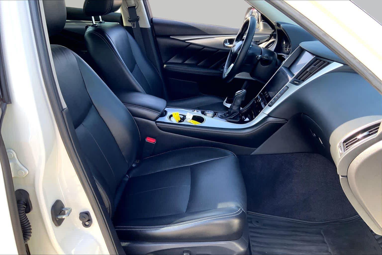 Used 2023 INFINITI Q50 Luxe w/ Cargo Package RWD image 9
