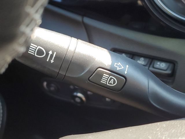 Used 2021 Buick Encore GX Essence w/ Advanced Technology Package AWD/4WD image 14