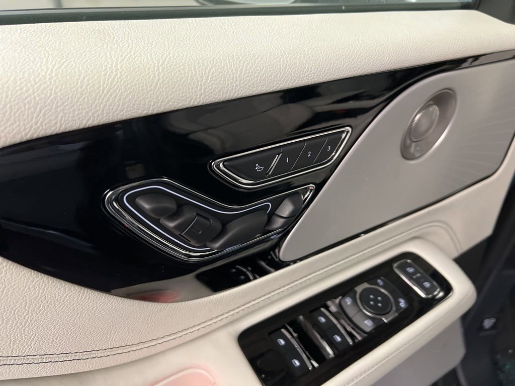 New 2026 Lincoln Aviator Black Label w/ Black Label Special Edition image 30