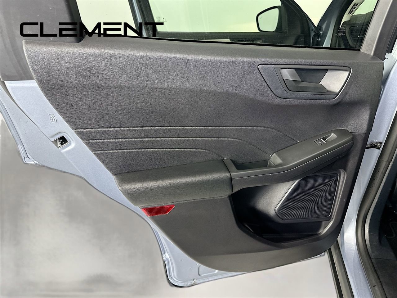 Used 2022 Ford Escape SE image 29