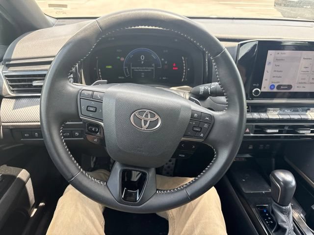Used 2025 Toyota Camry SE FWD image 27