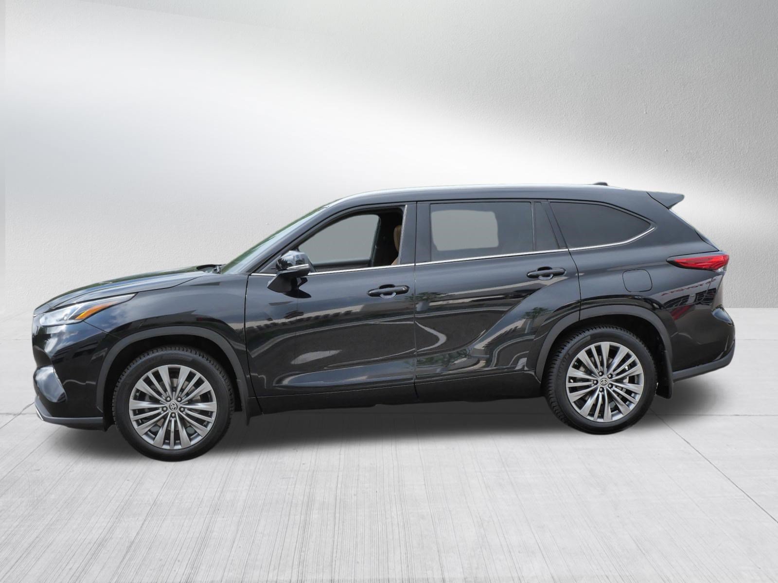 Used 2022 Toyota Highlander Platinum AWD/4WD image 5