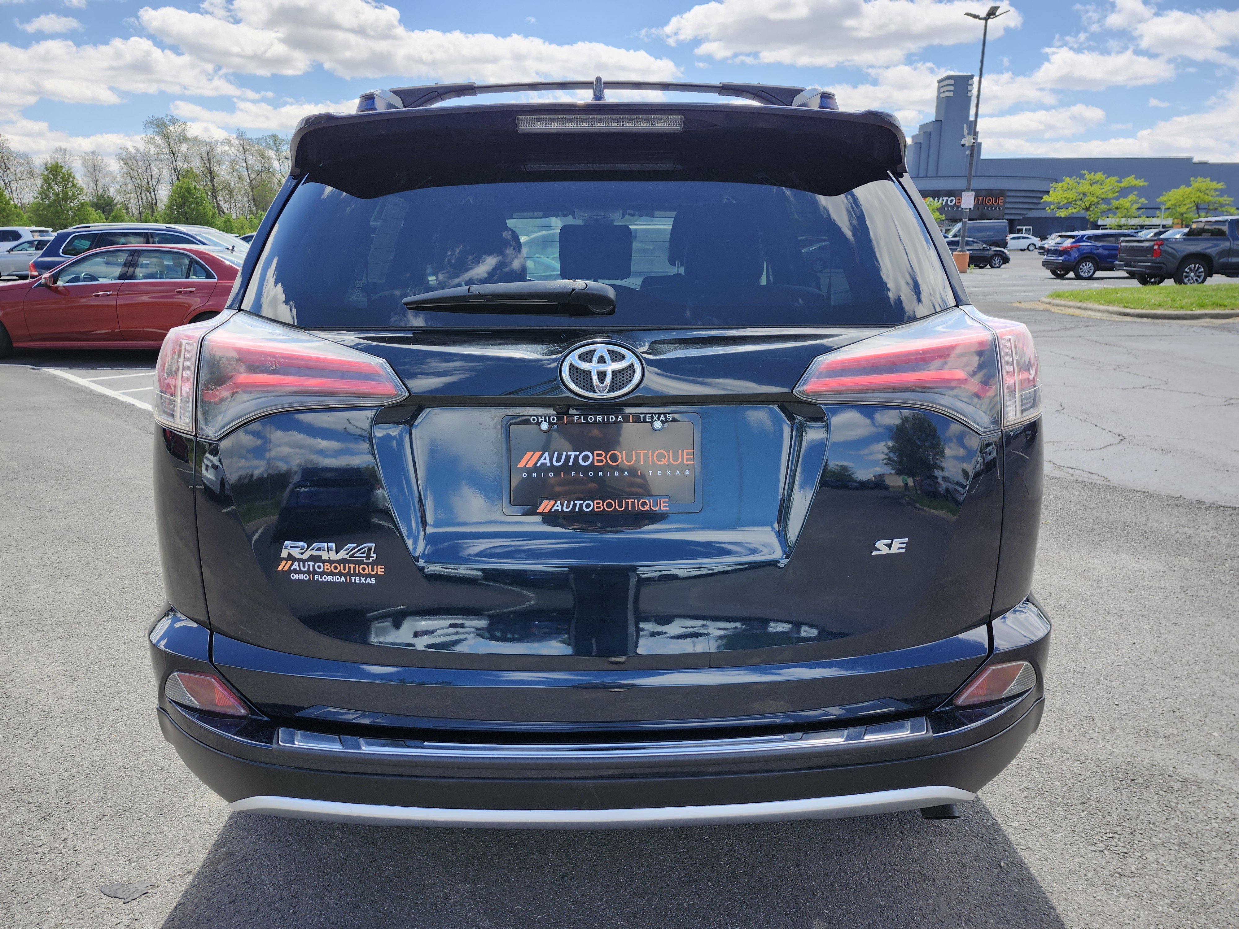 Used 2017 Toyota RAV4 SE FWD image 16
