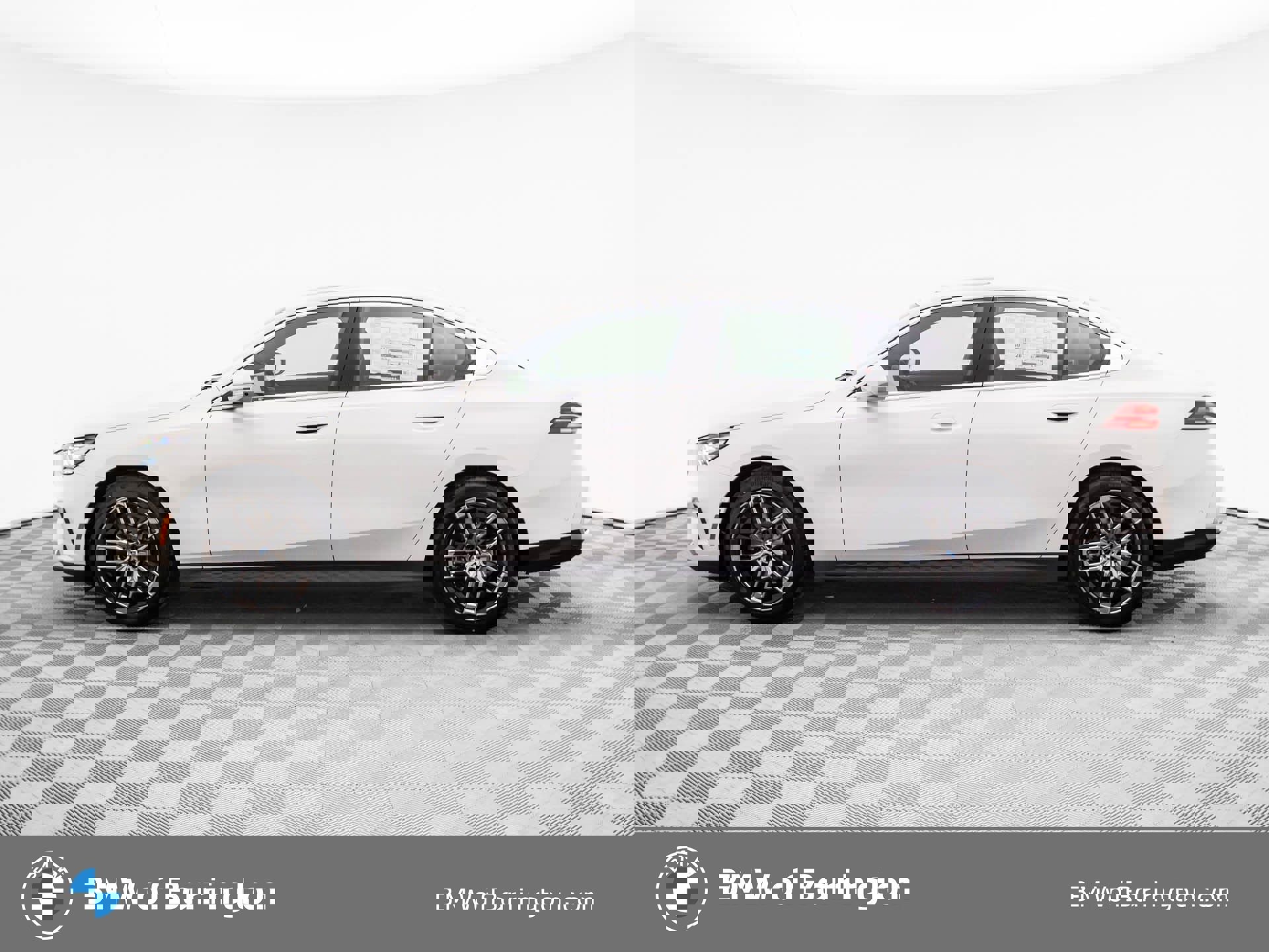 New 2026 BMW 540i xDrive w/ Premium Package image 2