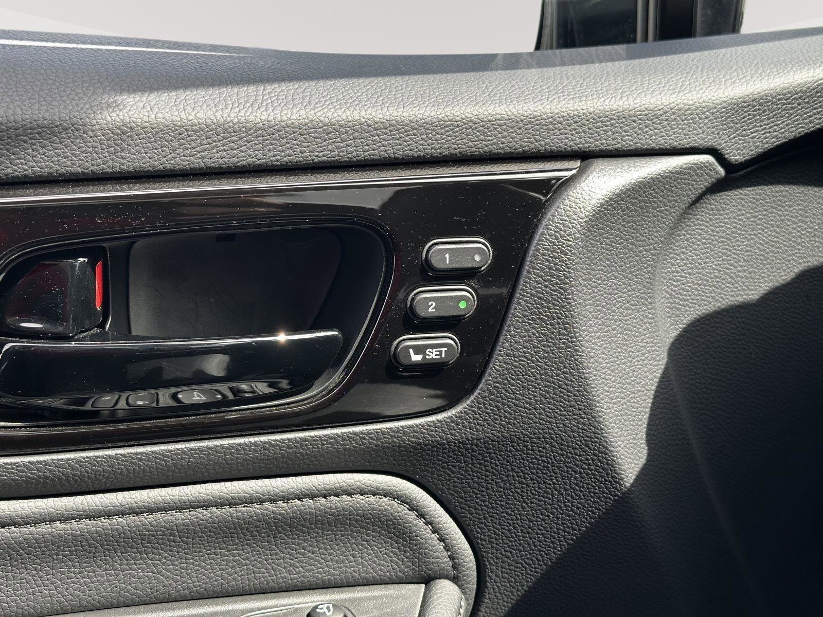 Certified 2025 Honda Odyssey Elite image 29