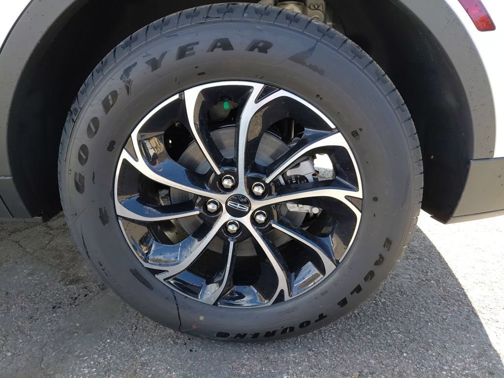New 2026 Lincoln Nautilus Premier AWD/4WD image 7