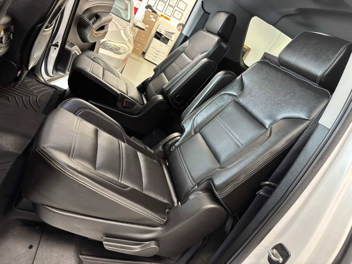 Used 2016 GMC Yukon XL Denali w/ Open Road Package RWD image 25