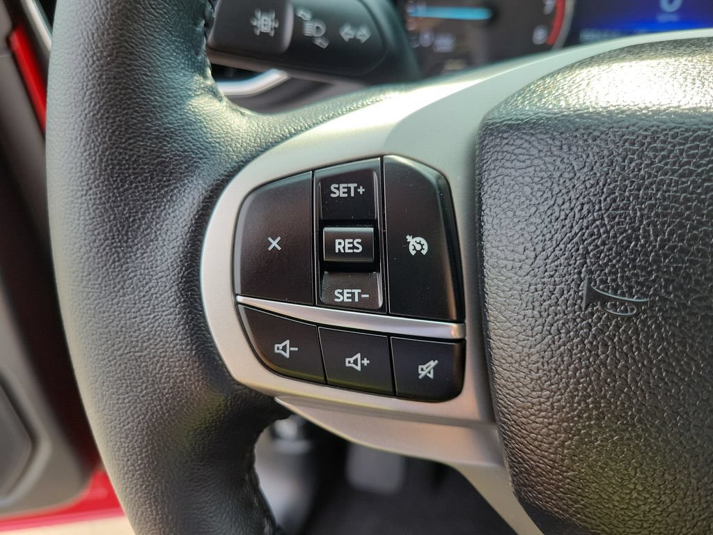Used 2024 Ford Explorer XLT w/ Equipment Group 202A AWD/4WD image 25
