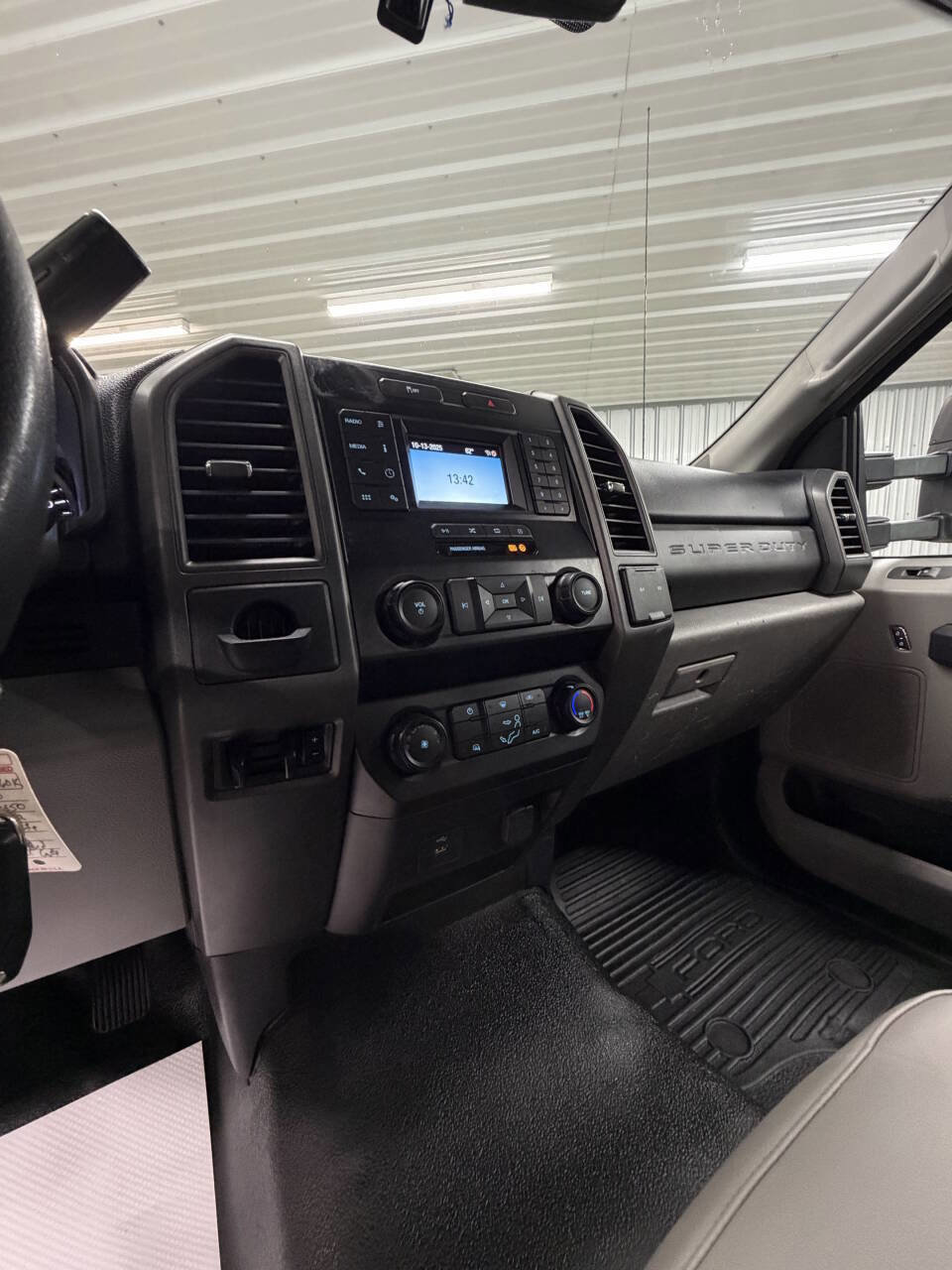 Used 2020 Ford F450 XL w/ Power Equipment Group image 45