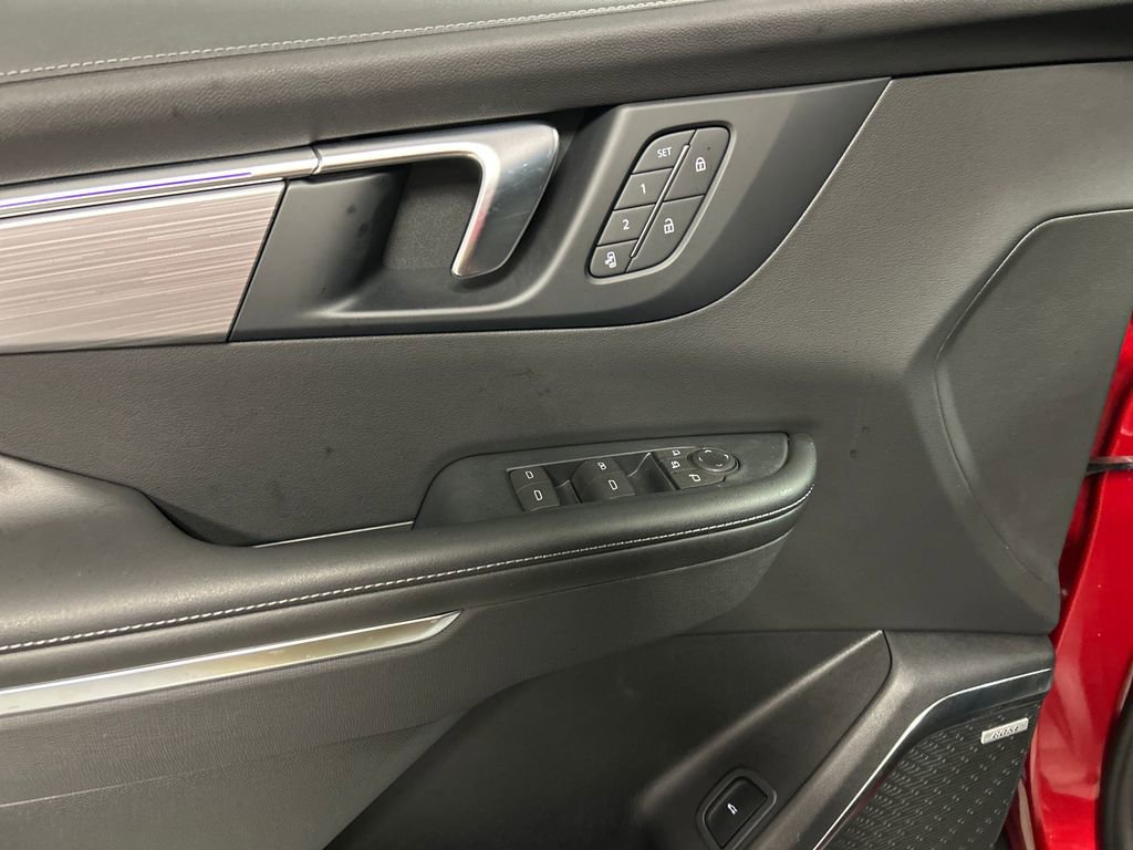 Used 2025 Buick Enclave Preferred image 14