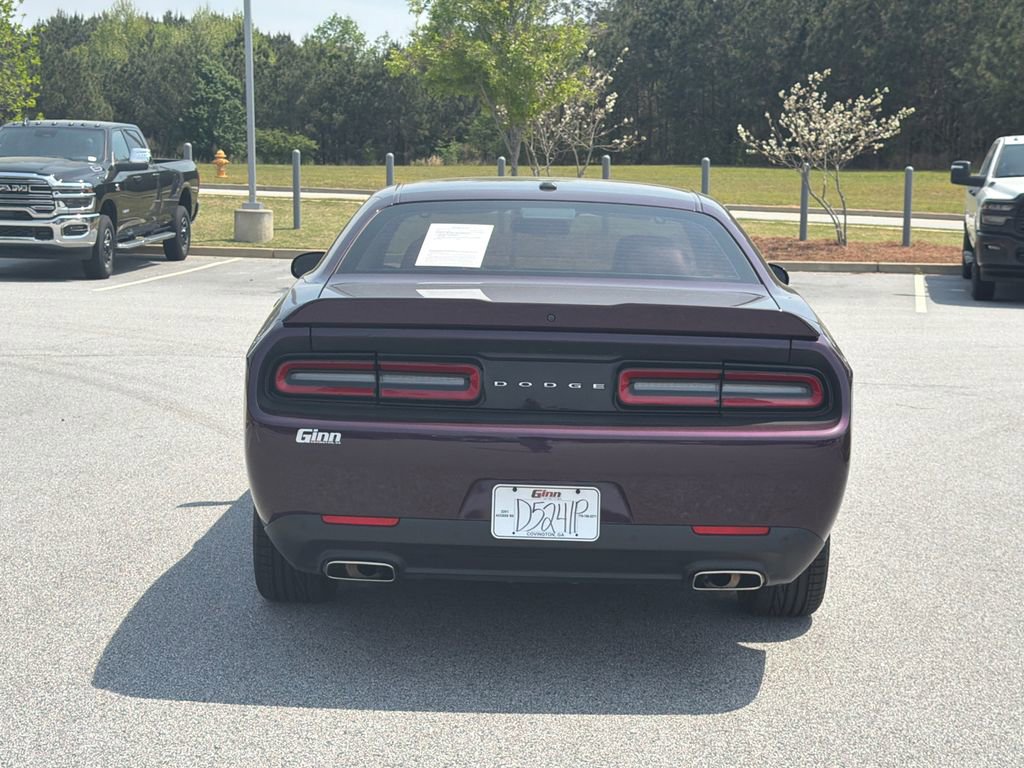 Used 2022 Dodge Challenger GT image 6