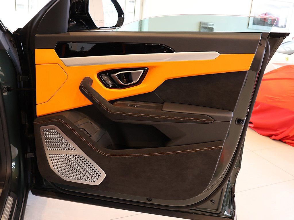 Used 2023 Lamborghini Urus S image 69