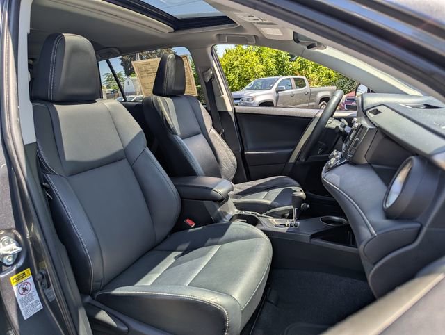 Used 2013 Toyota RAV4 Limited AWD/4WD image 34