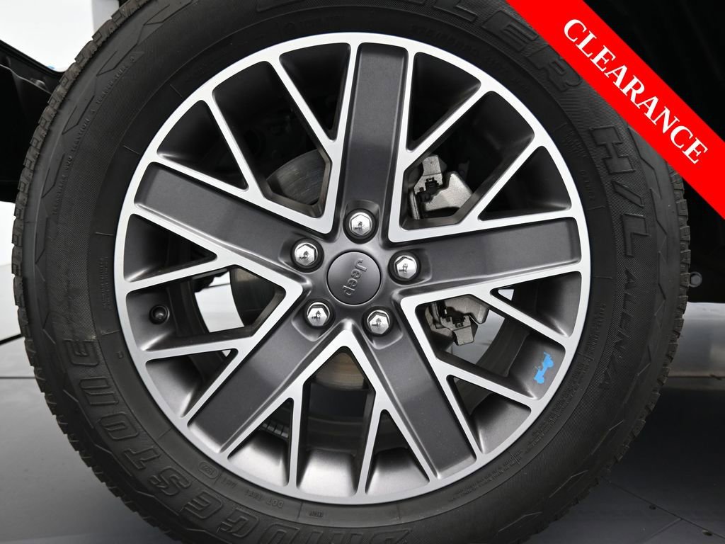 Used 2022 Jeep Wrangler Unlimited Sahara image 38