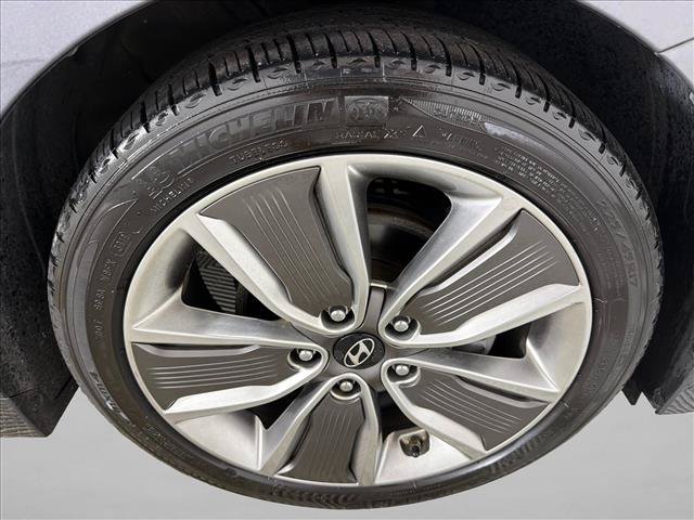 Used 2019 Hyundai Ioniq Limited FWD image 13