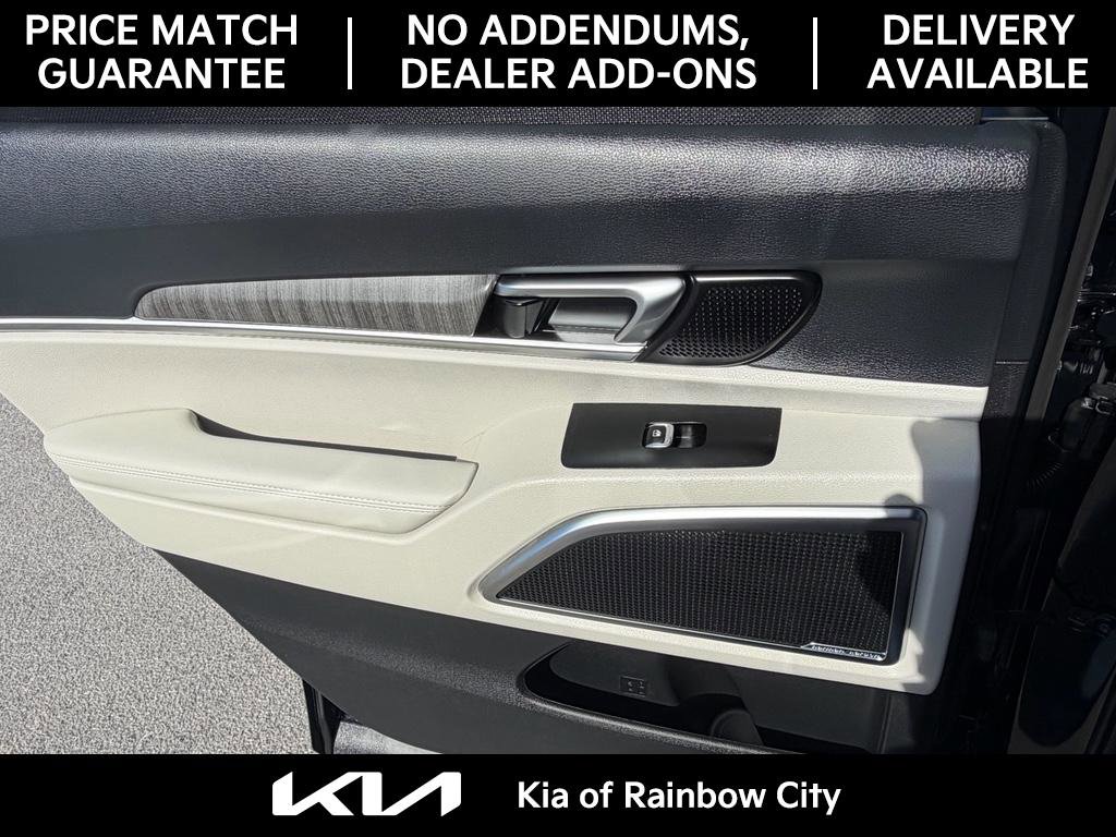 Used 2025 Kia Telluride SX image 16