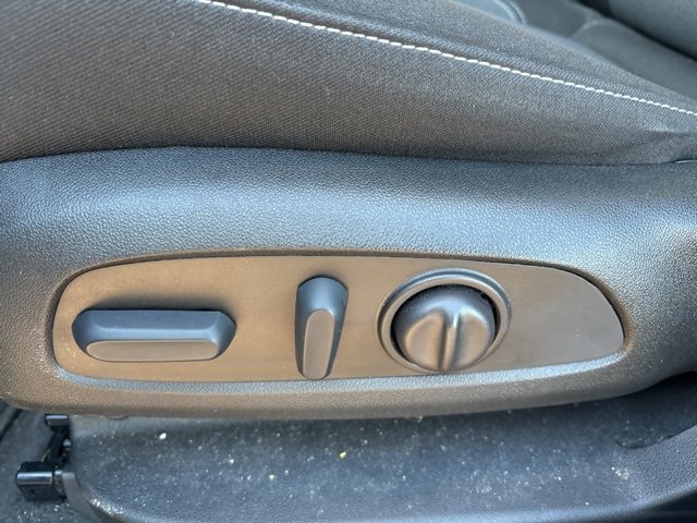 Used 2023 Chevrolet Blazer LT image 17