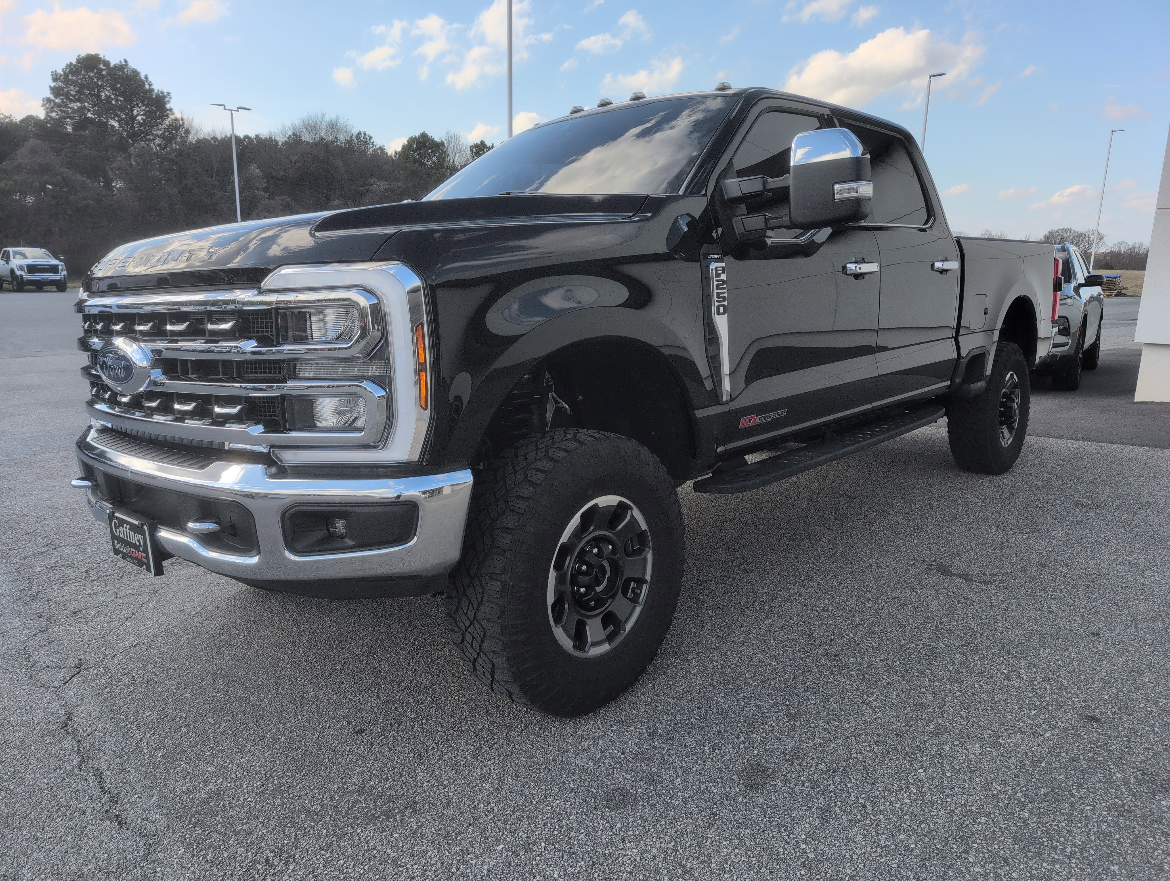 Used 2024 Ford F250 Lariat w/ Tremor Off-Road Package image 1