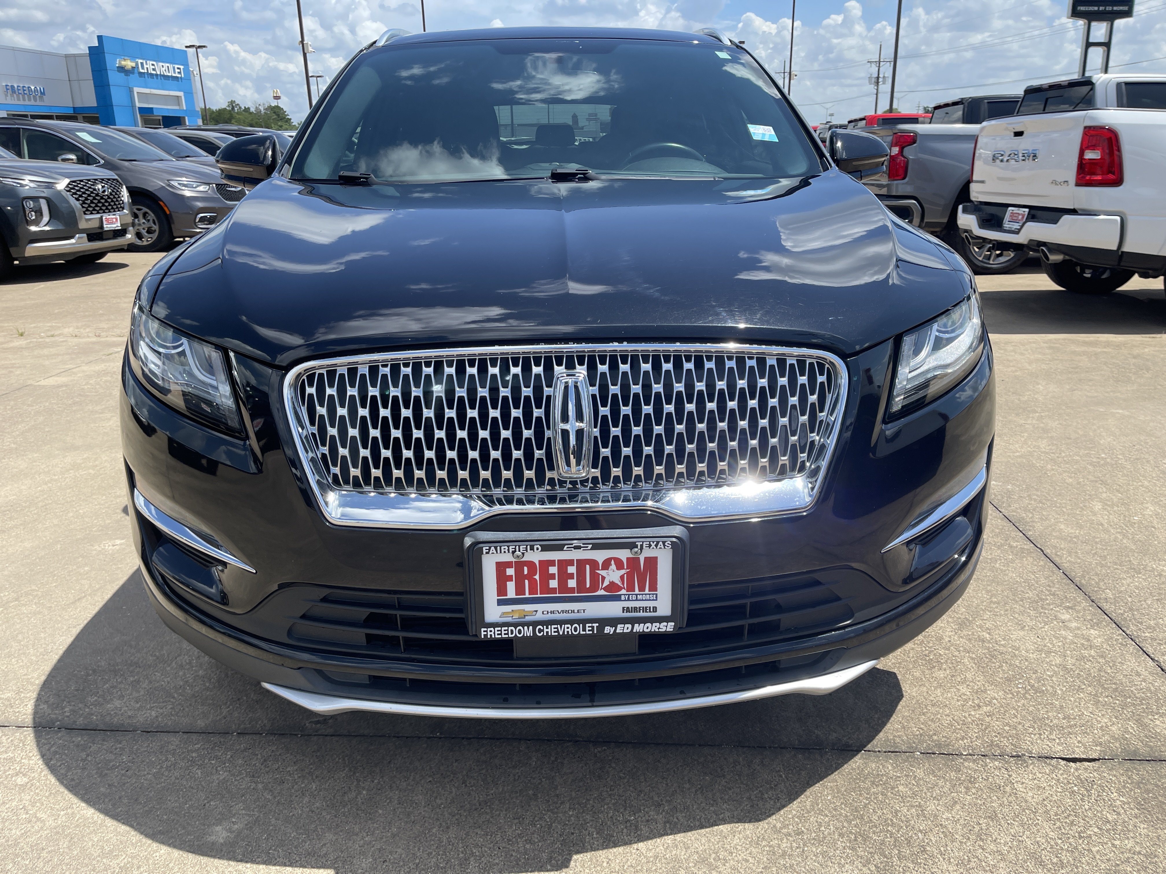 Used 2019 Lincoln MKC Select w/ Select Plus Package FWD image 9