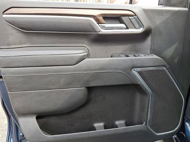 Used 2023 Chevrolet Silverado 1500 LT image 13