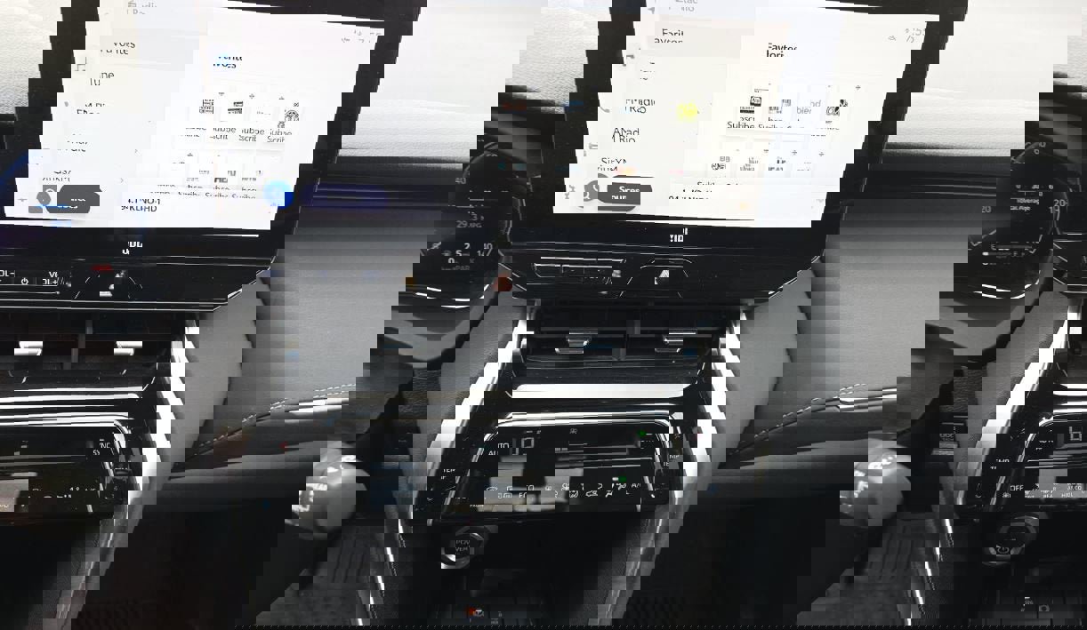 Used 2023 Toyota Venza Limited AWD/4WD image 8