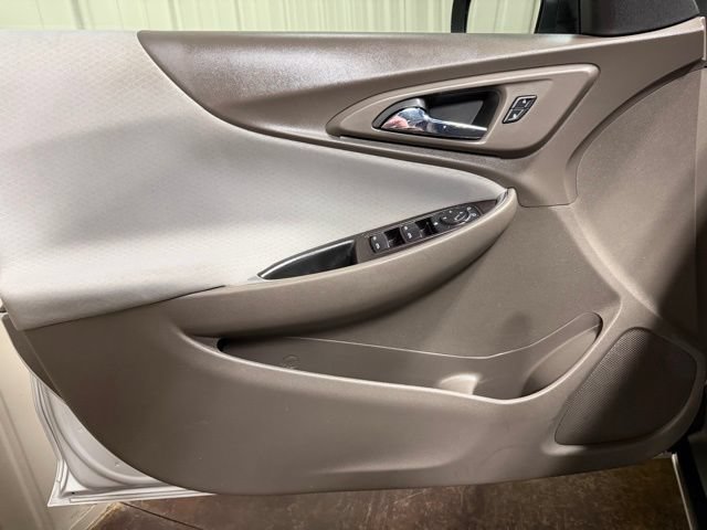 Used 2020 Chevrolet Malibu LT FWD image 12
