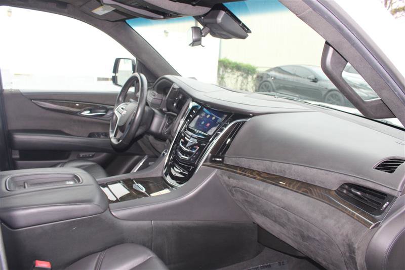 Used 2017 Cadillac Escalade ESV Platinum image 15