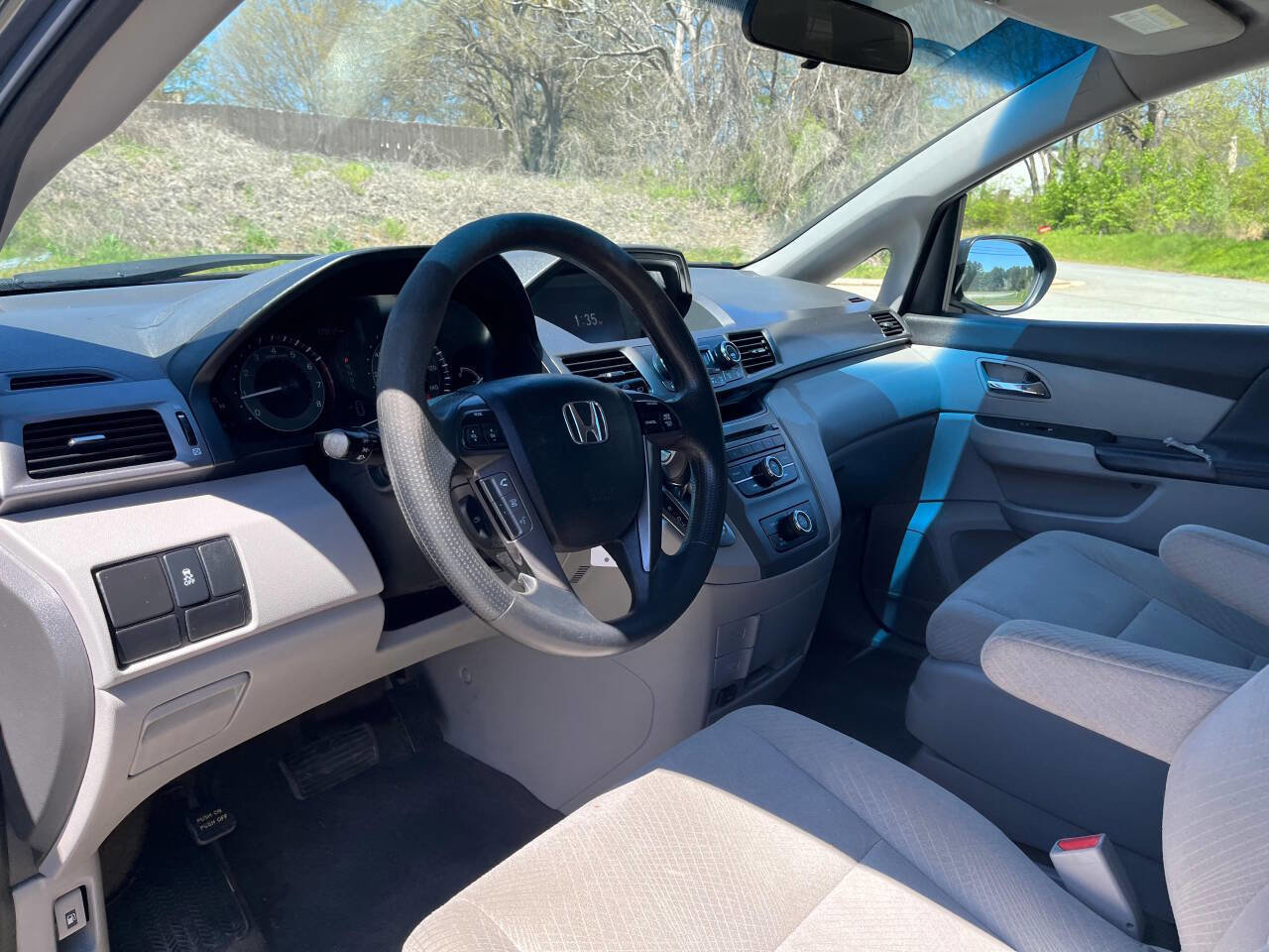 Used 2014 Honda Odyssey LX image 8