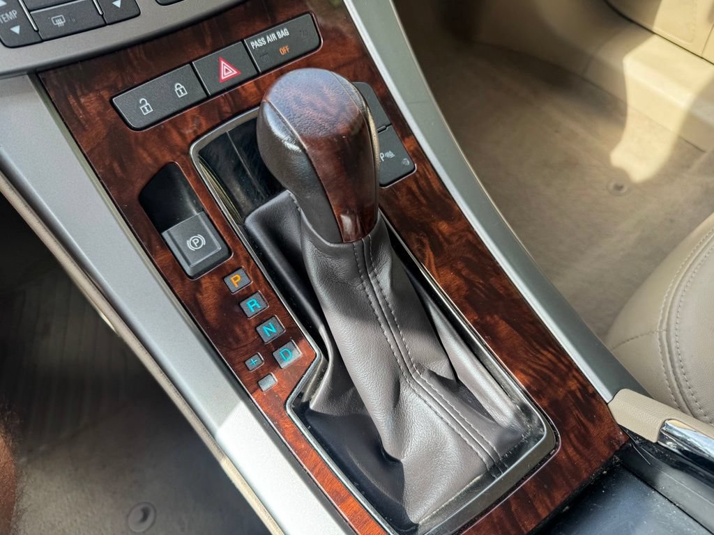 Used 2013 Buick LaCrosse Leather FWD image 19
