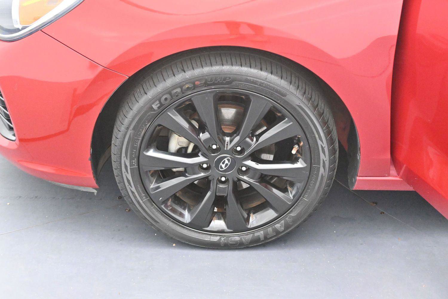 Used 2019 Hyundai Elantra GT FWD image 30