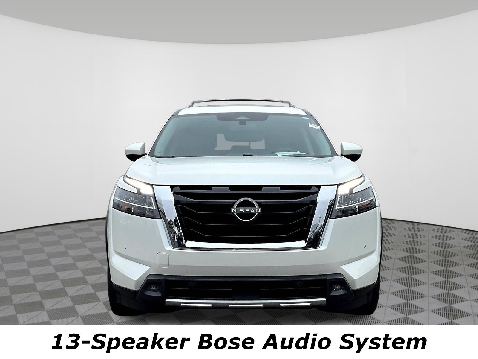 Certified 2023 Nissan Pathfinder Platinum w/ Cargo Package AWD/4WD image 2