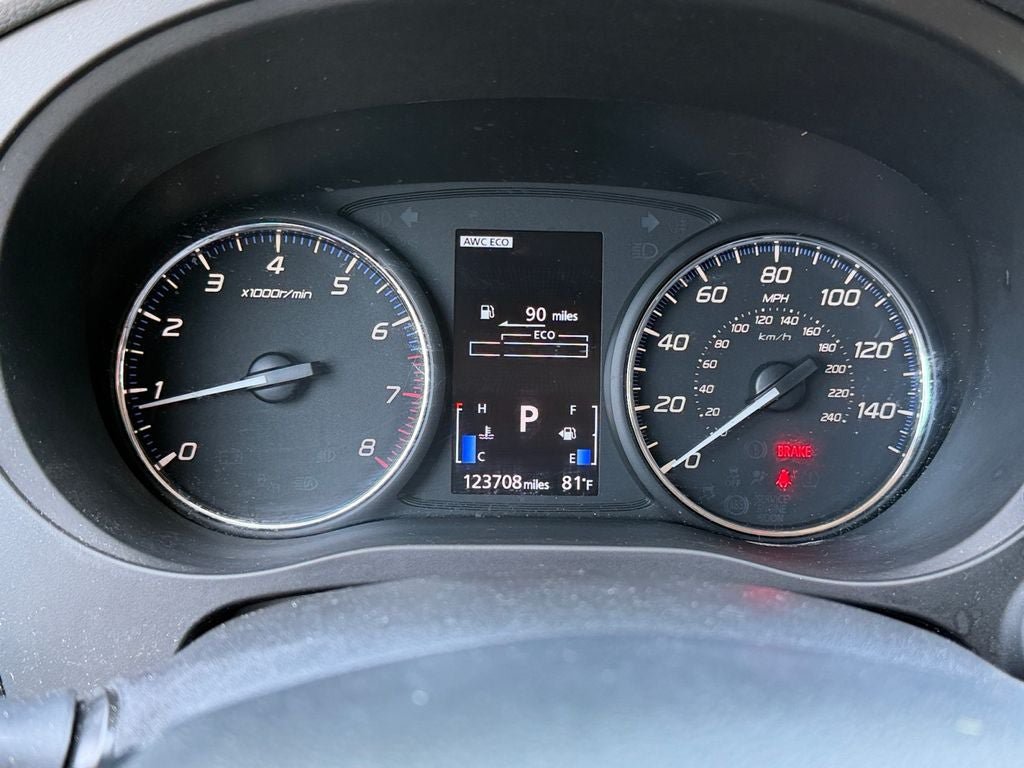Used 2019 Mitsubishi Outlander SE AWD/4WD image 14