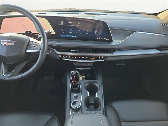 Used 2024 Cadillac XT4 Premium Luxury image 11