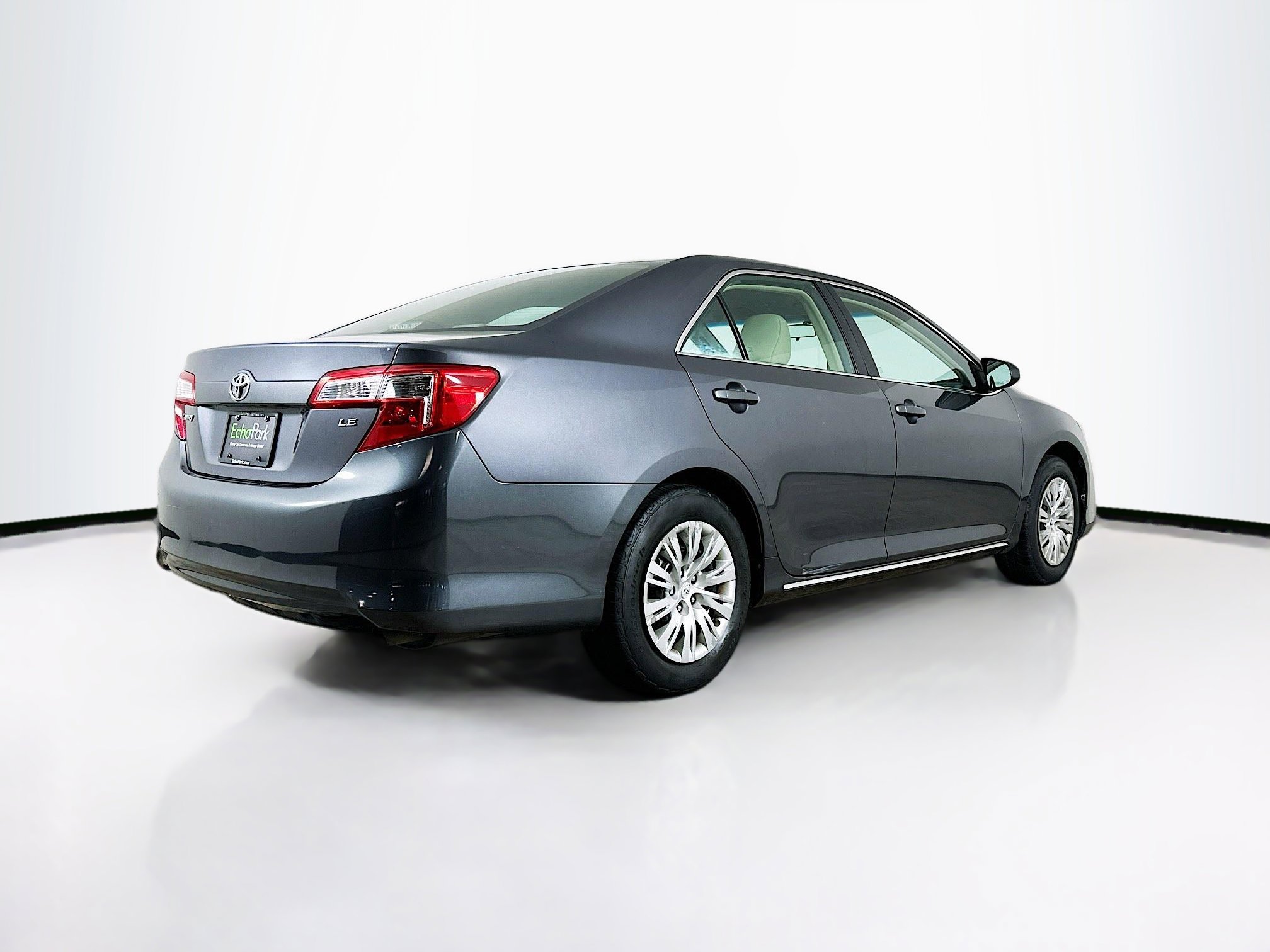 Used 2012 Toyota Camry LE image 9
