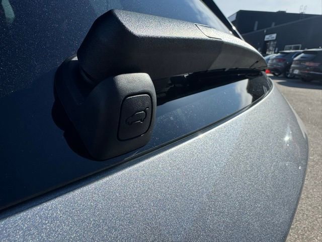 Certified 2025 Genesis GV80 3.5T Prestige image 11