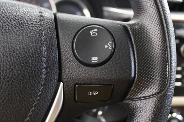 Used 2015 Toyota Corolla LE FWD image 16