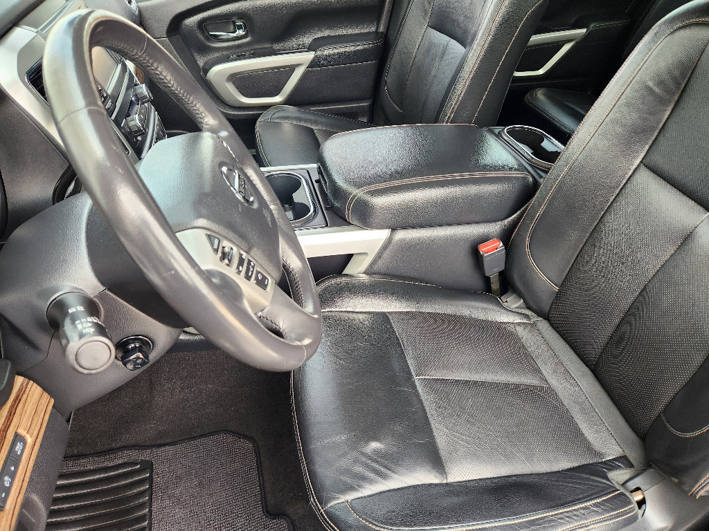 Used 2017 Nissan Titan SL image 13