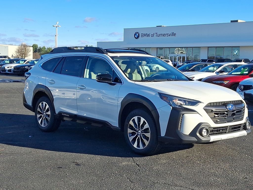 Used 2023 Subaru Outback Limited image 3