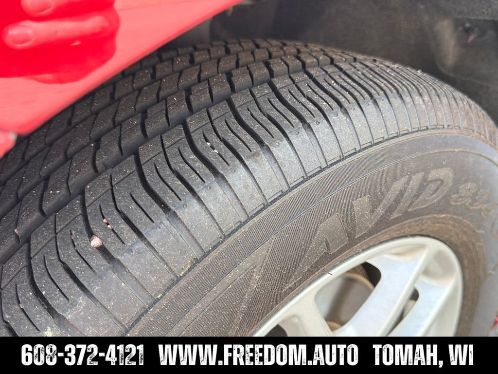 Used 2025 Chrysler Pacifica Select FWD image 37