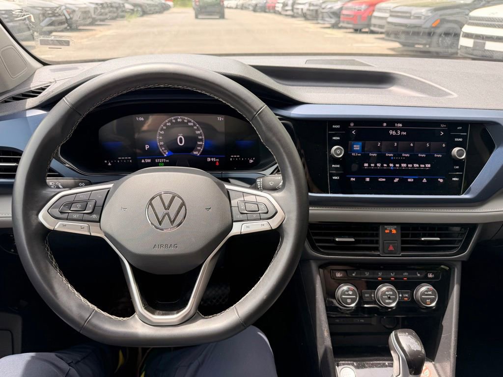 Used 2024 Volkswagen Taos SE FWD image 12
