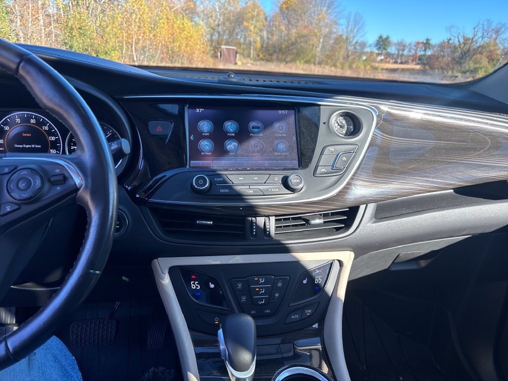 Used 2020 Buick Envision Premium AWD/4WD image 17