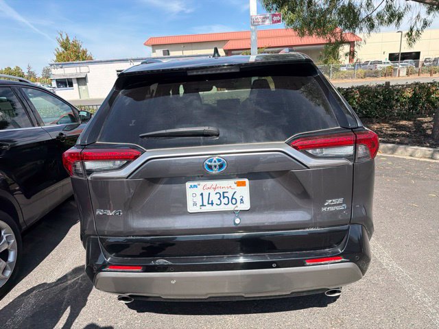 Used 2023 Toyota RAV4 XSE AWD/4WD image 8