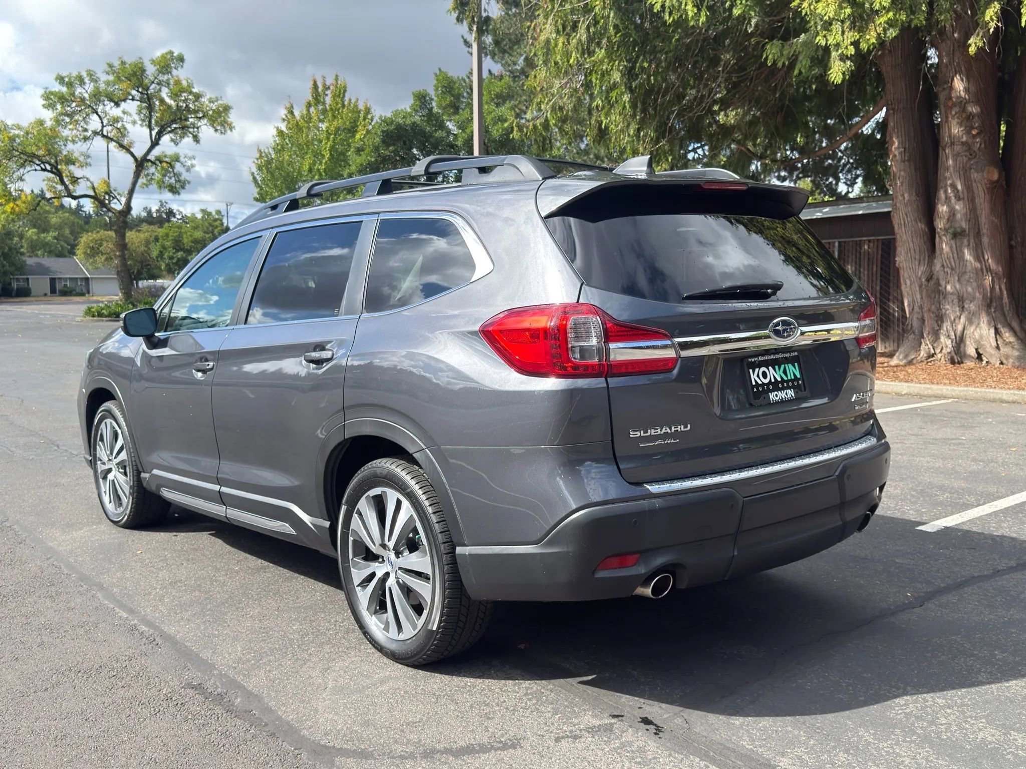 Used 2020 Subaru Ascent Limited w/ Technology Package image 4
