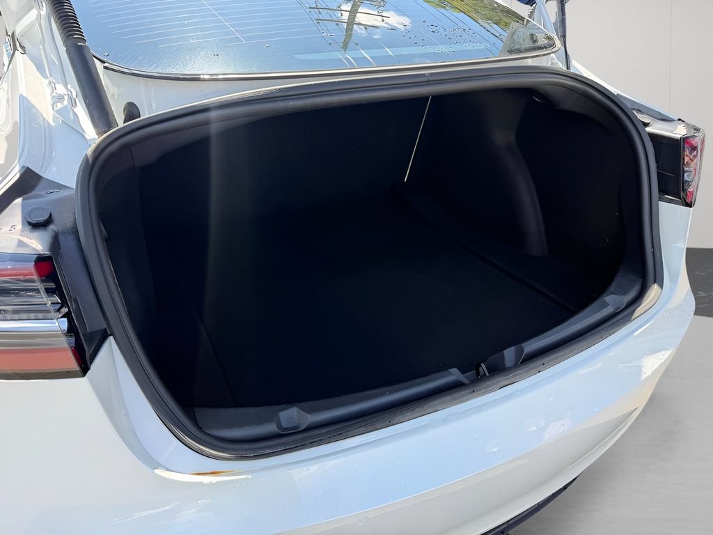 Used 2022 Tesla Model 3 Long Range AWD/4WD image 26