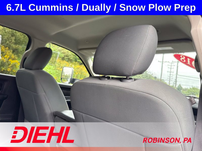 Used 2018 RAM 3500 Tradesman w/ Chrome Appearance Group AWD/4WD image 14
