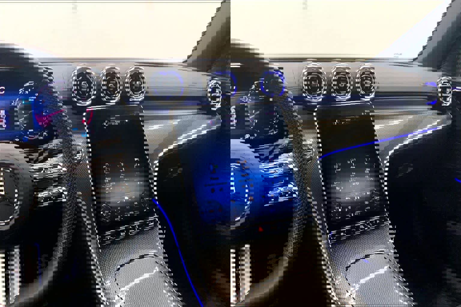 Used 2023 Mercedes-Benz C 300 Sedan image 25