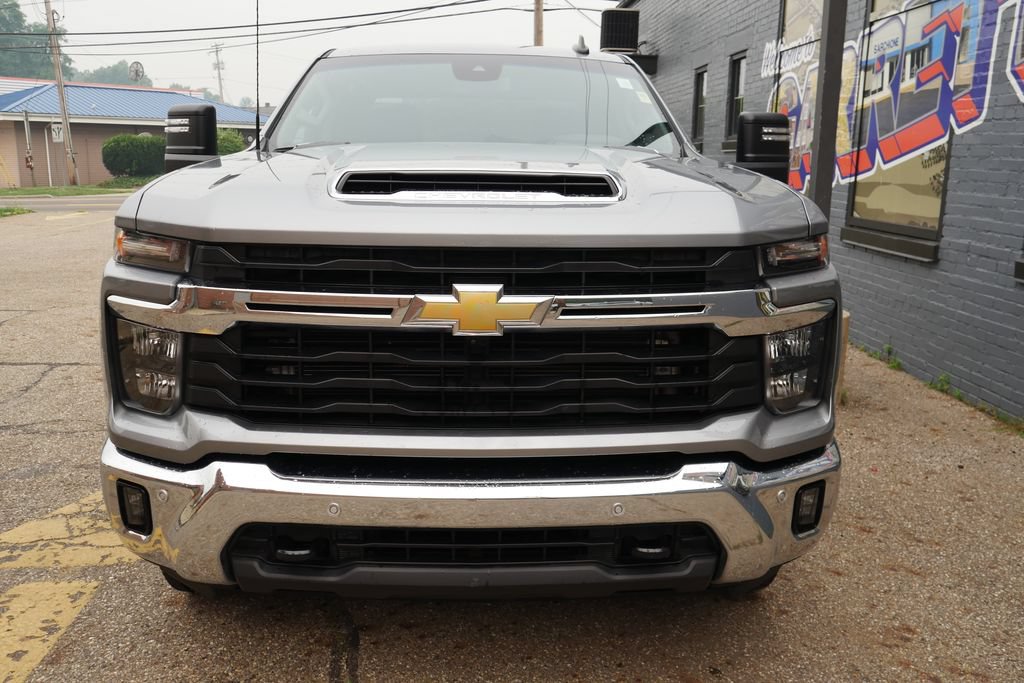 Used 2025 Chevrolet Silverado 2500 LT w/ Safety Package AWD/4WD image 36
