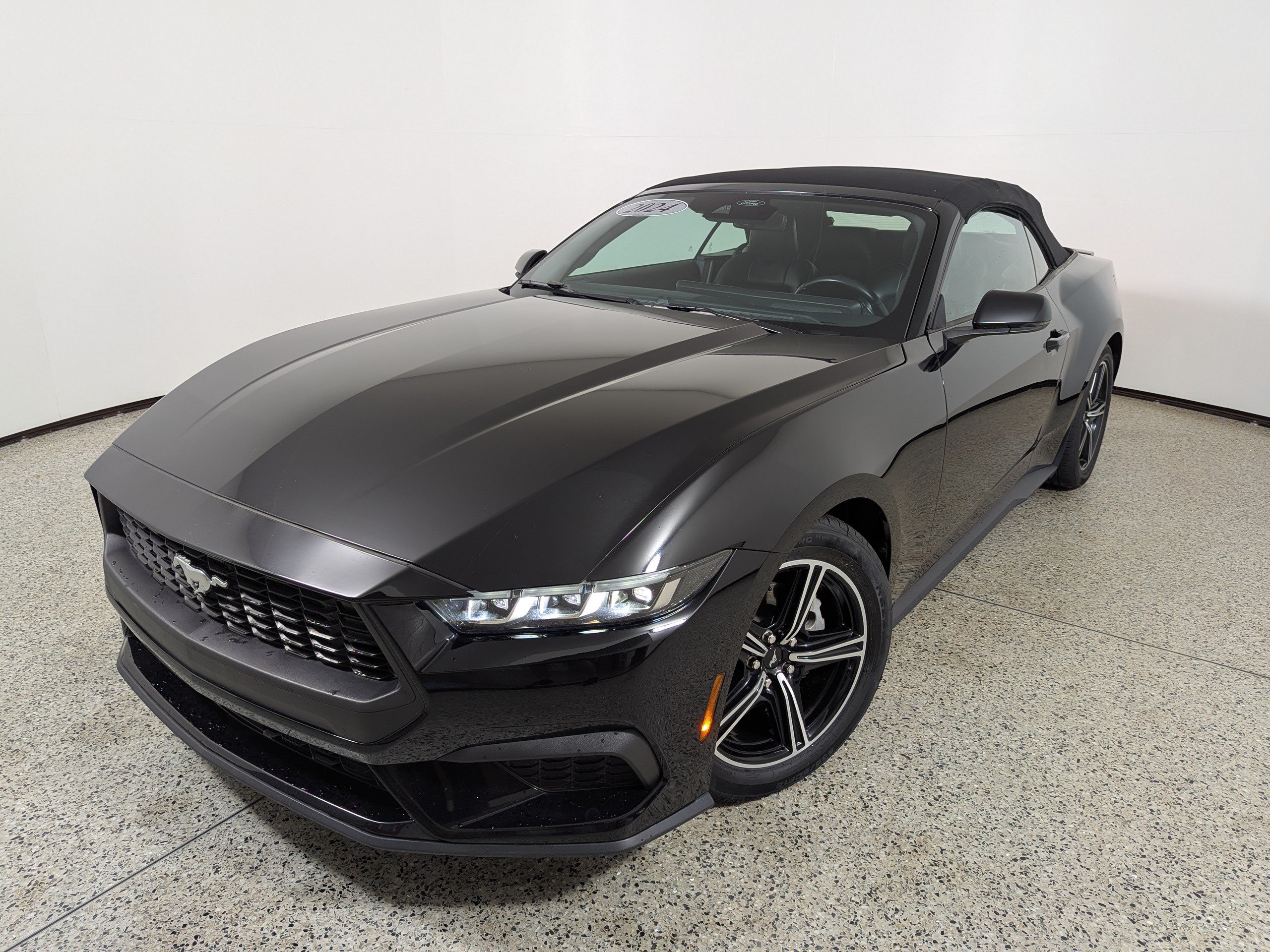 Used 2024 Ford Mustang Premium RWD image 25