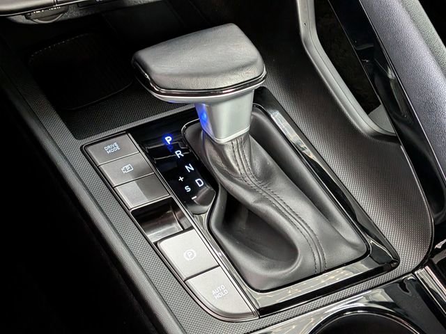 Used 2025 Hyundai Elantra SEL image 25